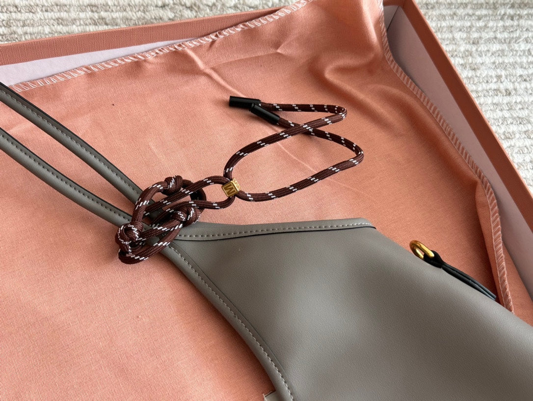 Ivy Tote Bag 35 in Gray Calfskin