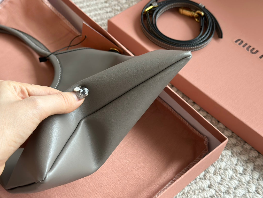 Ivy Small Tote Bag 22 in Gray Calfskin