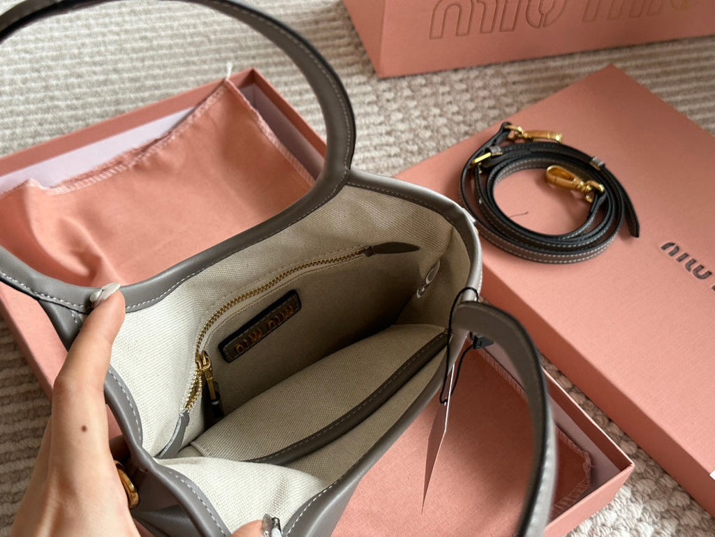 Ivy Small Tote Bag 22 in Gray Calfskin