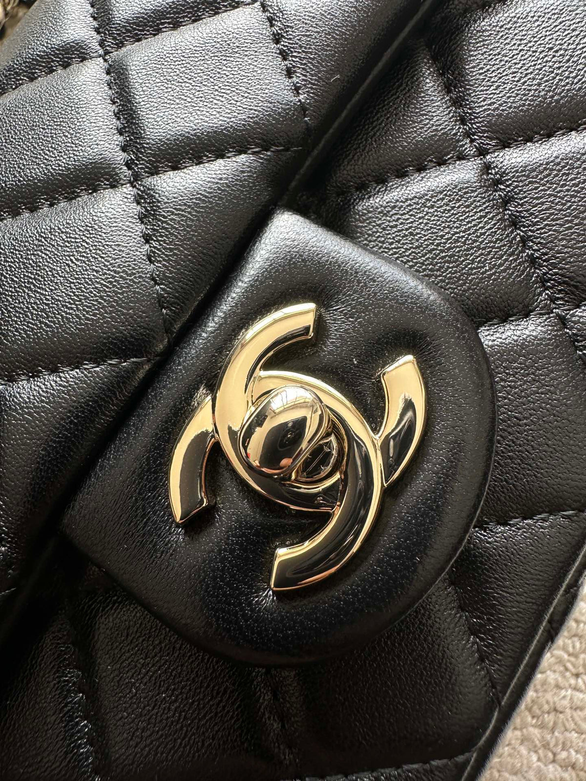 Chanel 25S Classic Flap Bag Mini 20 in Black Lambskin with Gold Hardware