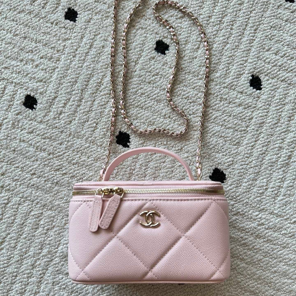 Chanel 25S Vanity Bag 17 in Light Pink Caviar Leather with Gold Hardware