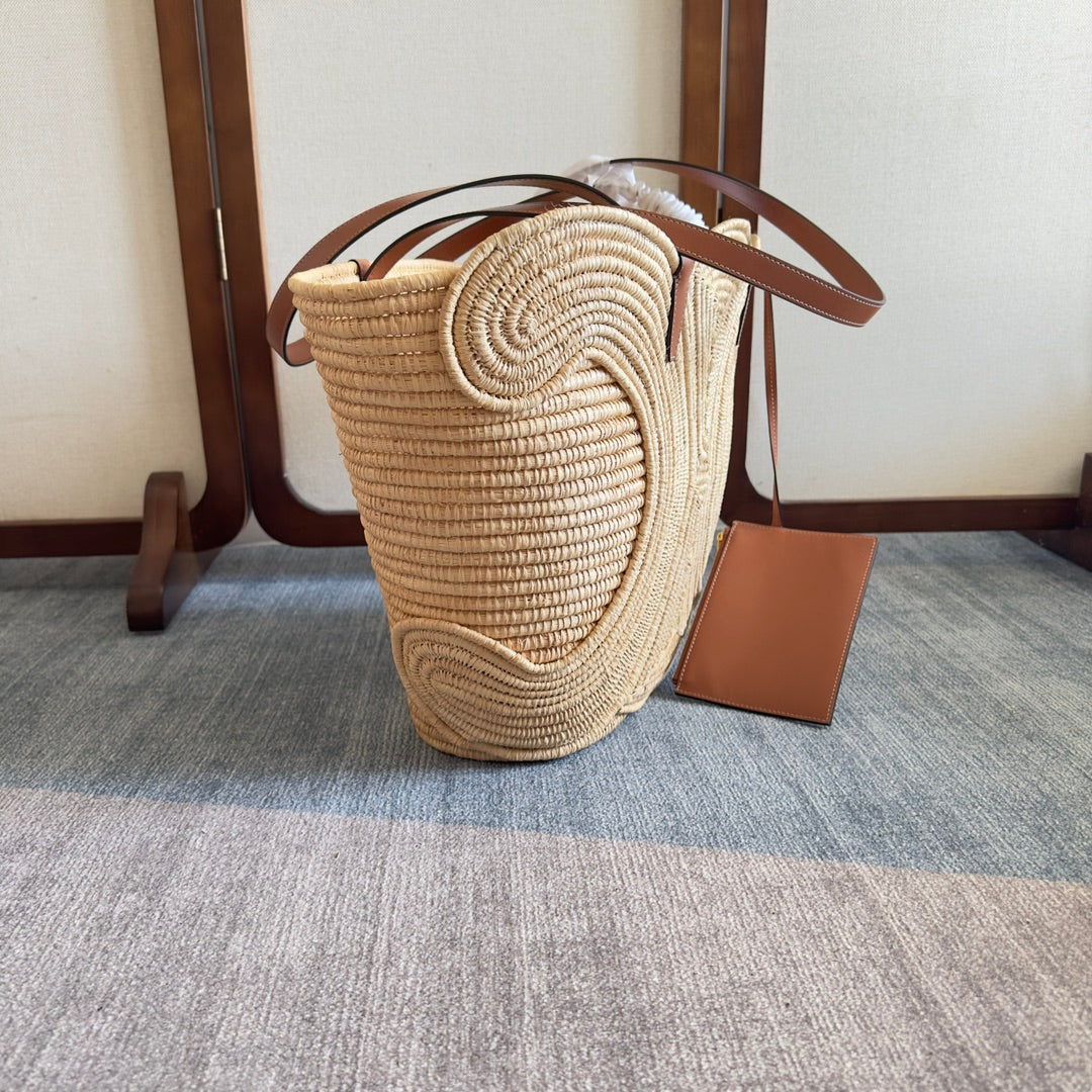 Celine Classic Panier Medium Braided Triomphe 47 in Beige Raffia and Calfskin Bag