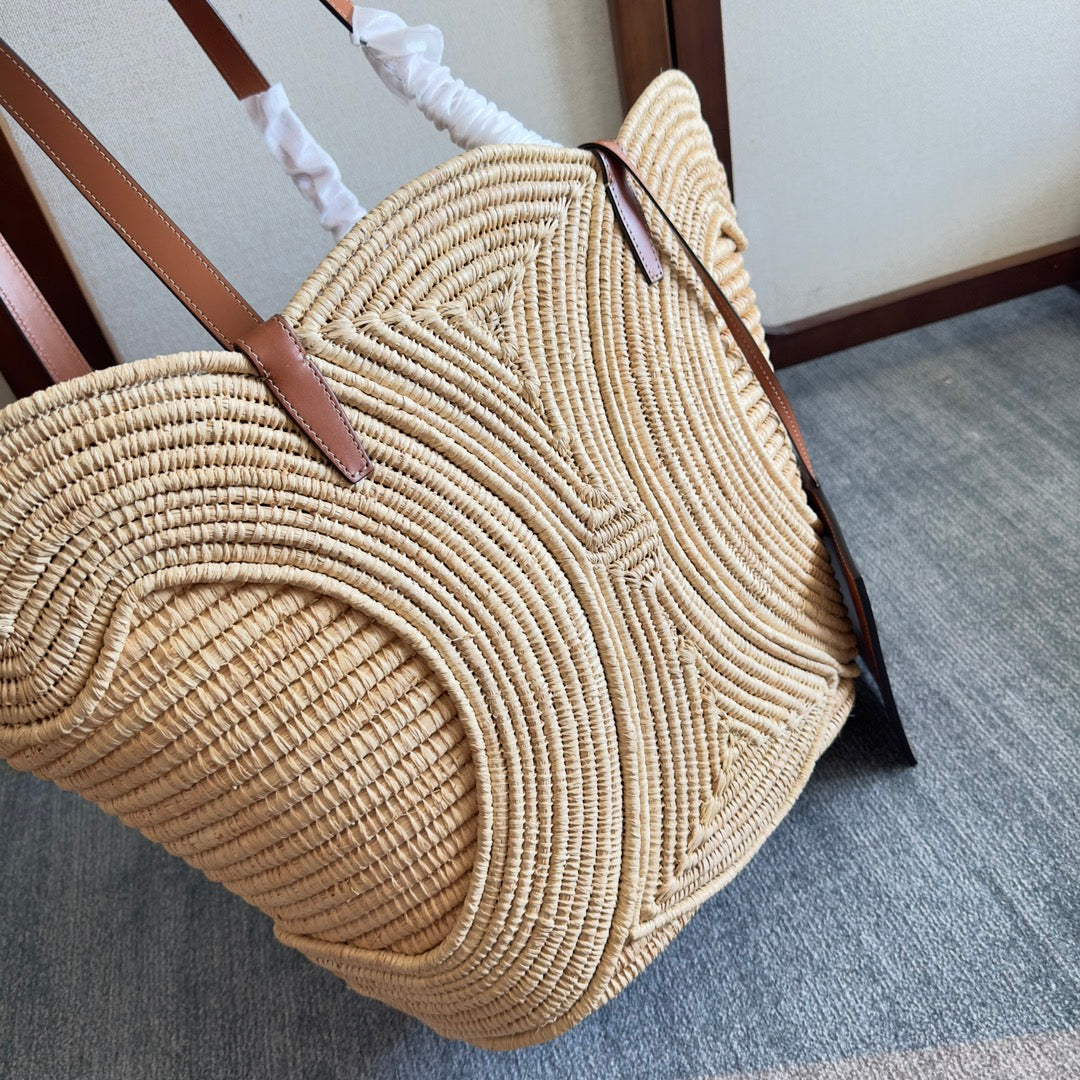Celine Classic Panier Medium Braided Triomphe 47 in Beige Raffia and Calfskin Bag