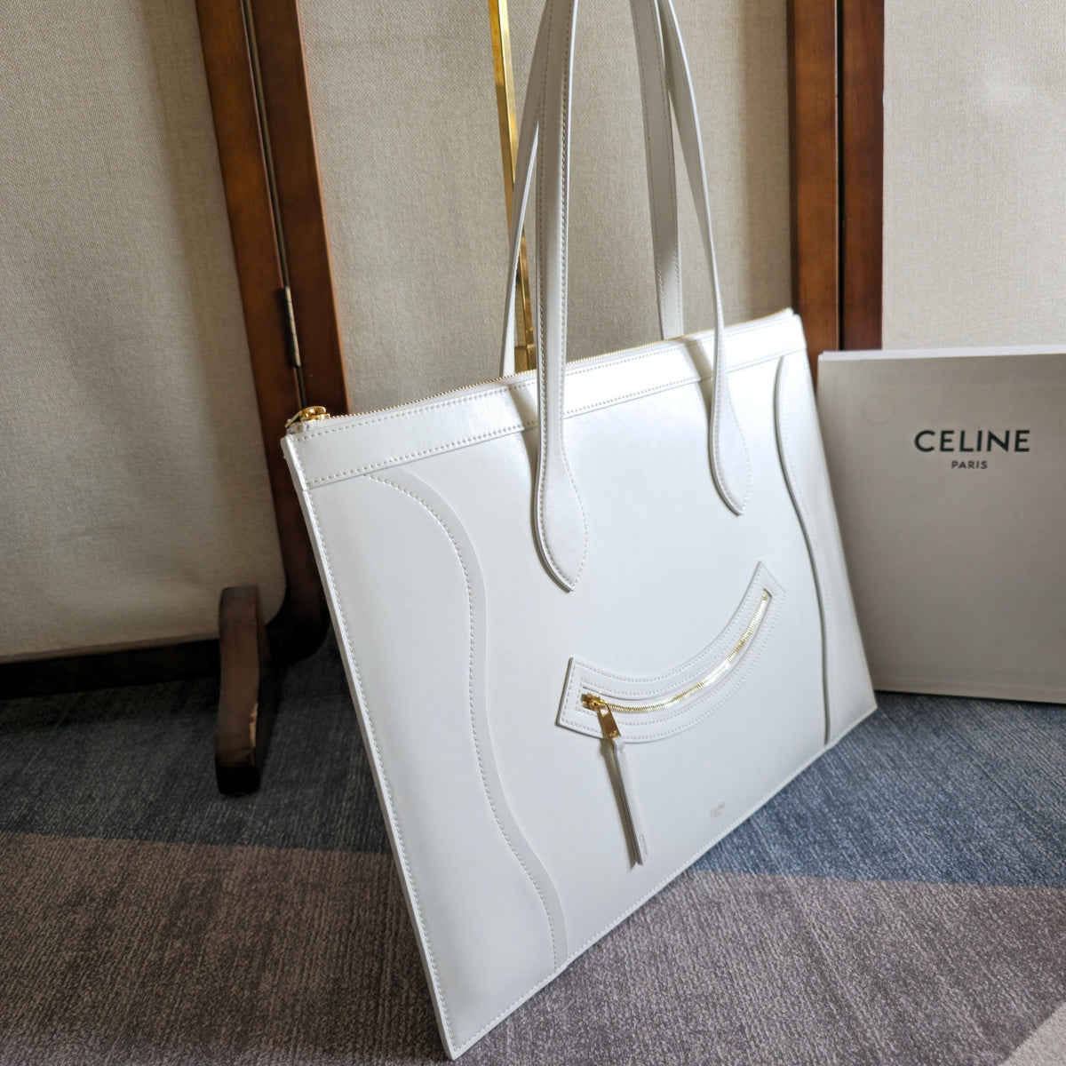 Celine 25S Flat Cabas New Luggage 44mm in White Glossy Calfskin Bag