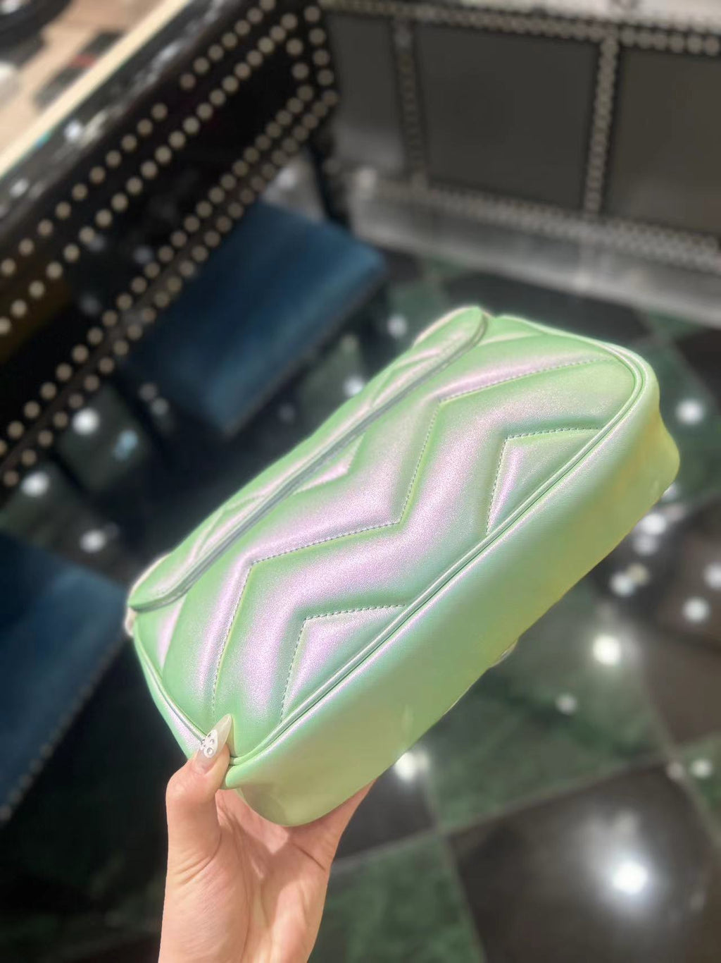 Gucci Marmont 26 Medium Shoulder Bag Green Iridescent Calfskin