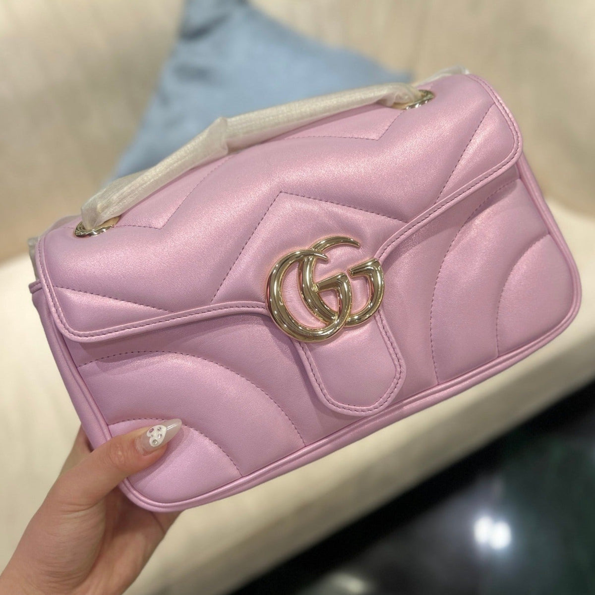 Gucci Marmont 26 Medium Shoulder Bag Light Pink Calfskin