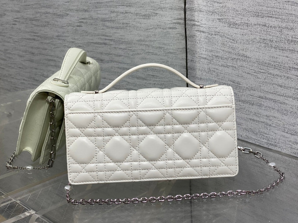 Dior 25S Talk Phone Pouch 21 in White Cannage Lambskin Silver Hardware