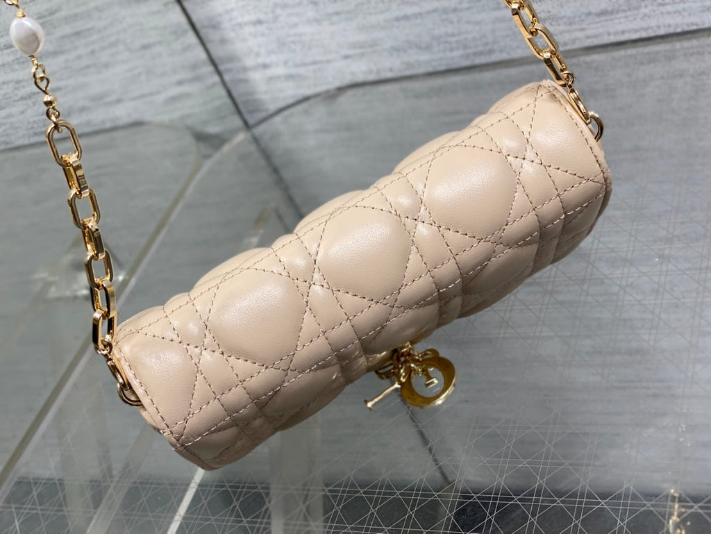 Dior 25S Talk Phone Pouch 18 in Light Ivory Cannage Lambskin
