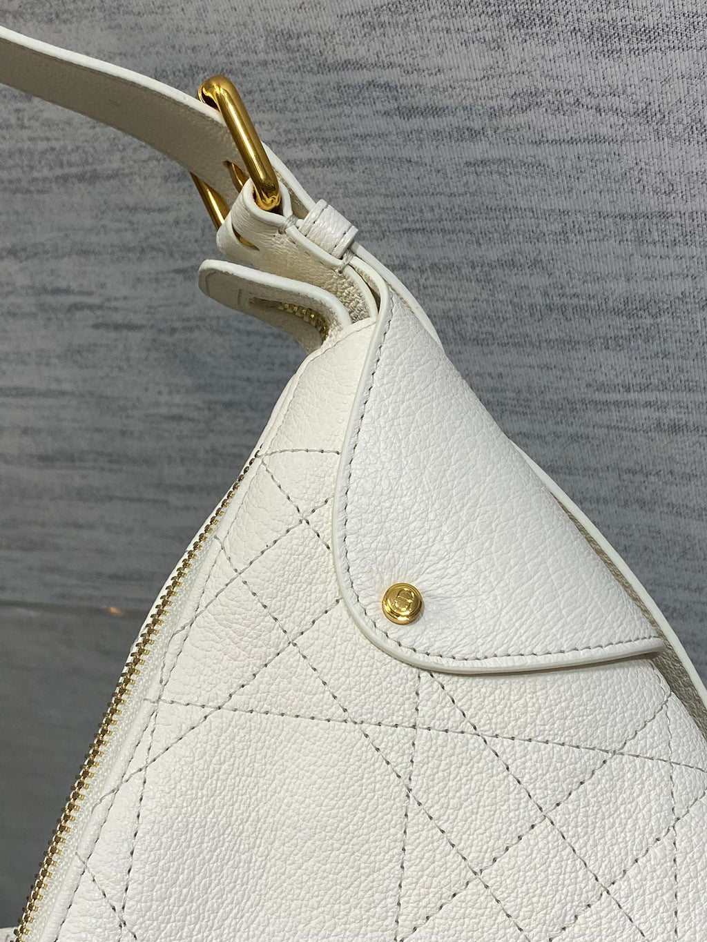 Dior 25S Medium Voyage Bag 28 in Ivory Flat Macrocannage Grained Calfskin