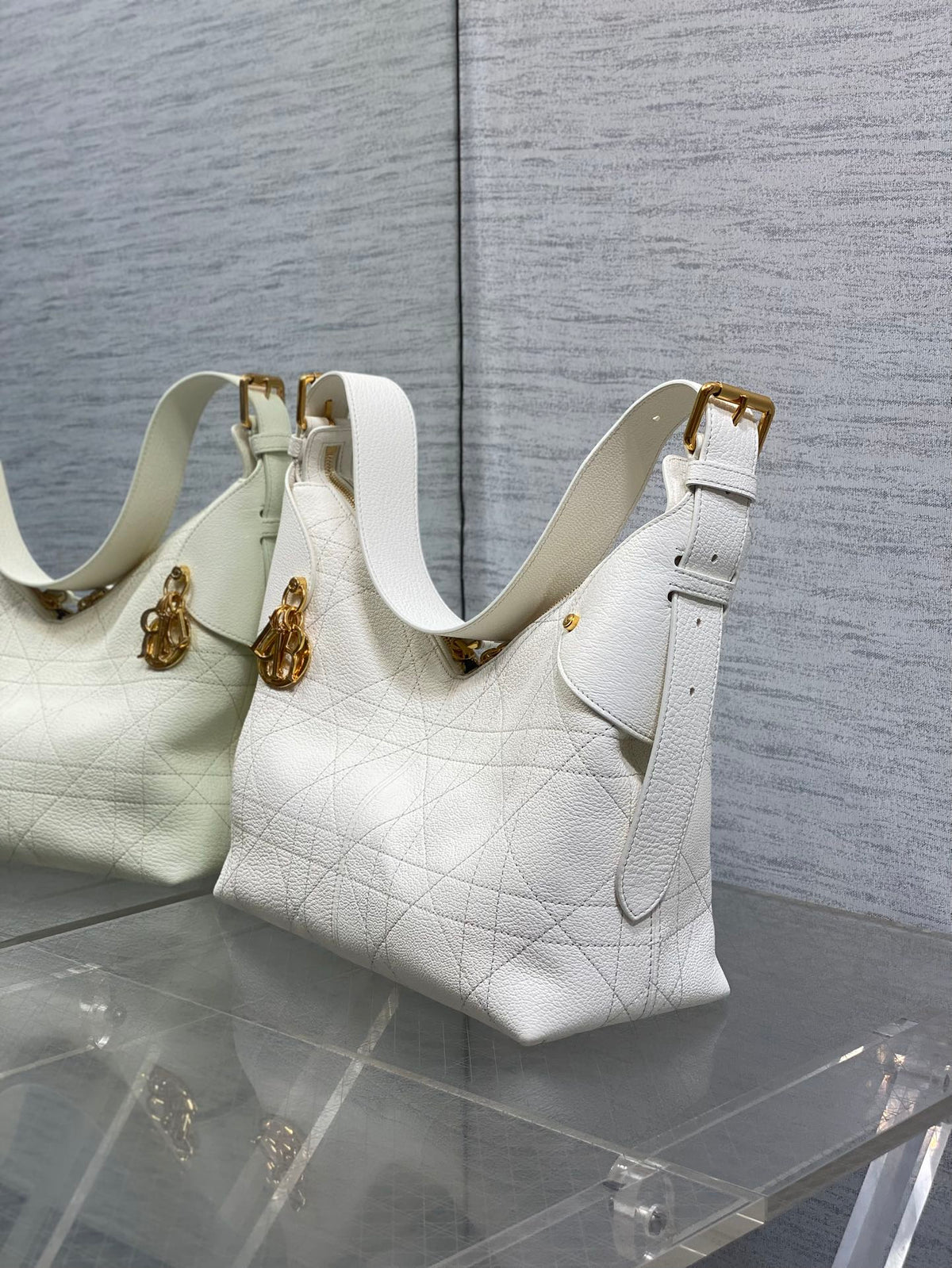 Dior 25S Medium Voyage Bag 28 in Ivory Flat Macrocannage Grained Calfskin