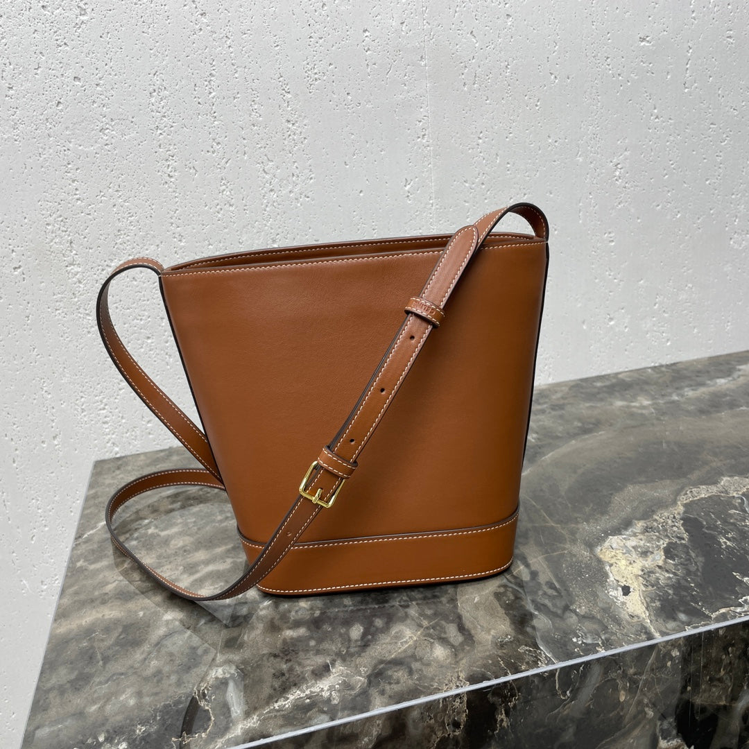 Celine 25S Cuir Triomphe Bag 30 in Tan Brown Calfskin