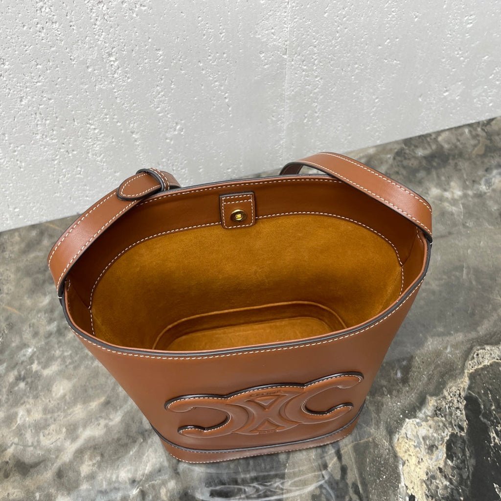 Celine 25S Cuir Triomphe Bag 30 in Tan Brown Calfskin
