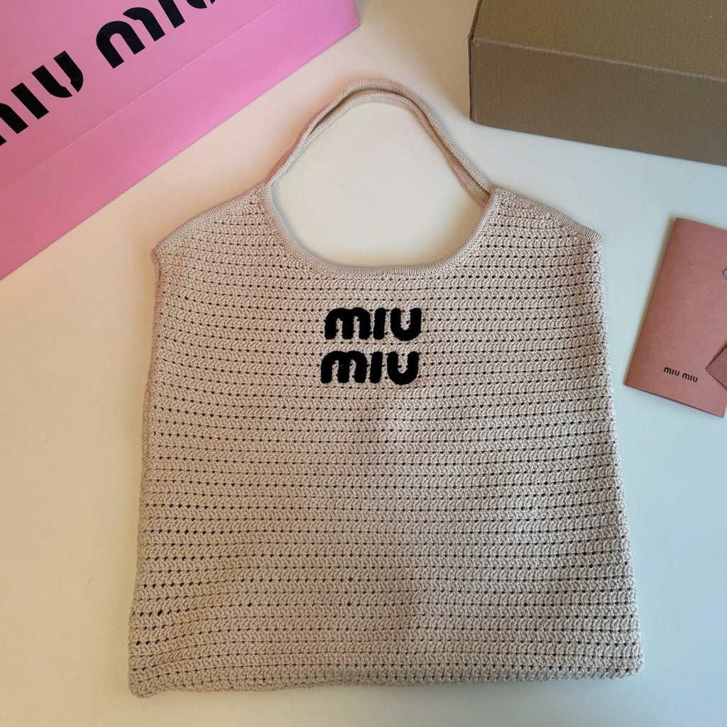Hollow Knitted Tote Bag 35 in Off White Mix Black Woven Fabric