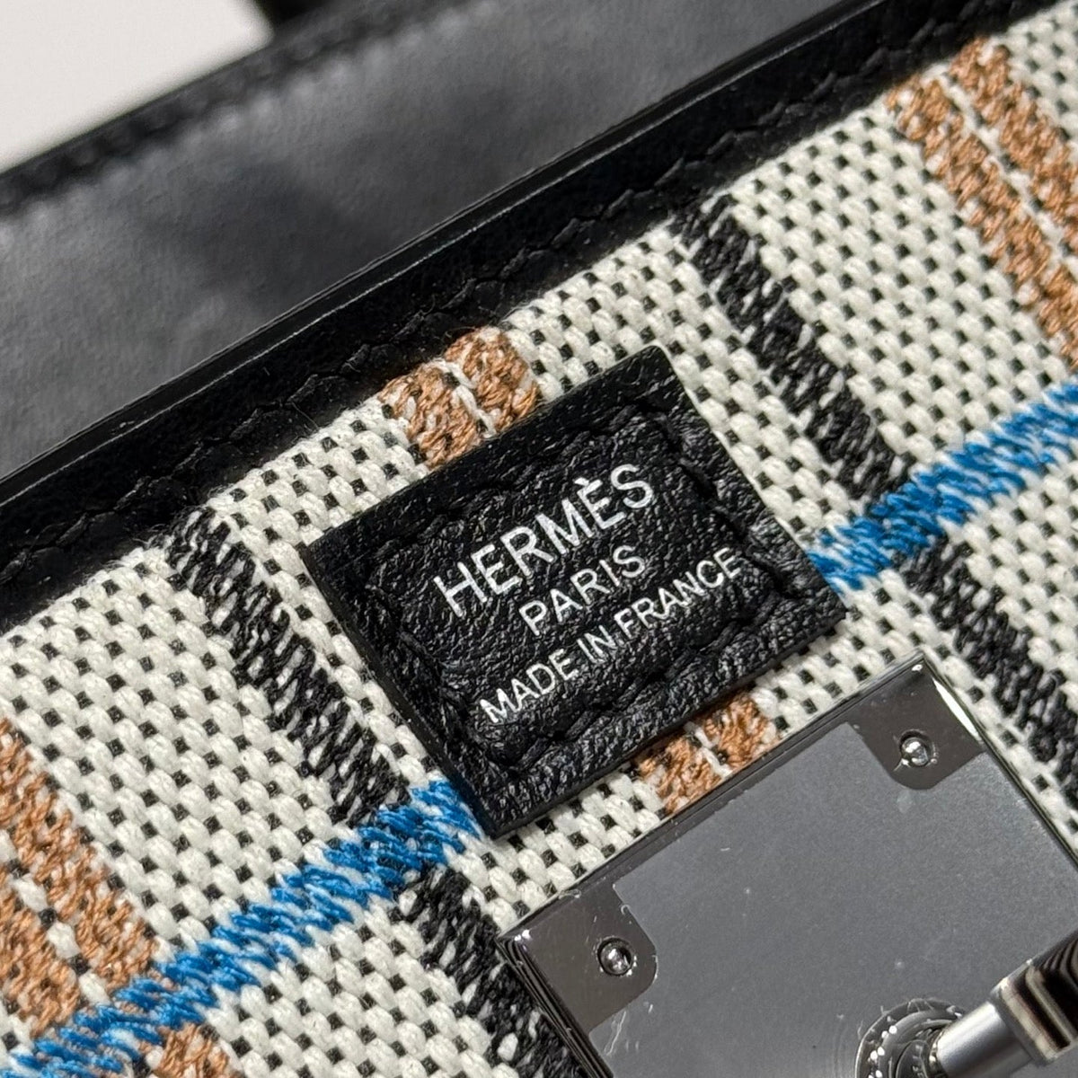 Hermes Birkin Shoulder 29 in Black Calfskin Écru/Noir/Fauve/Noir/Bleu Zanzibar Embroidery Plaid Canvas Bag
