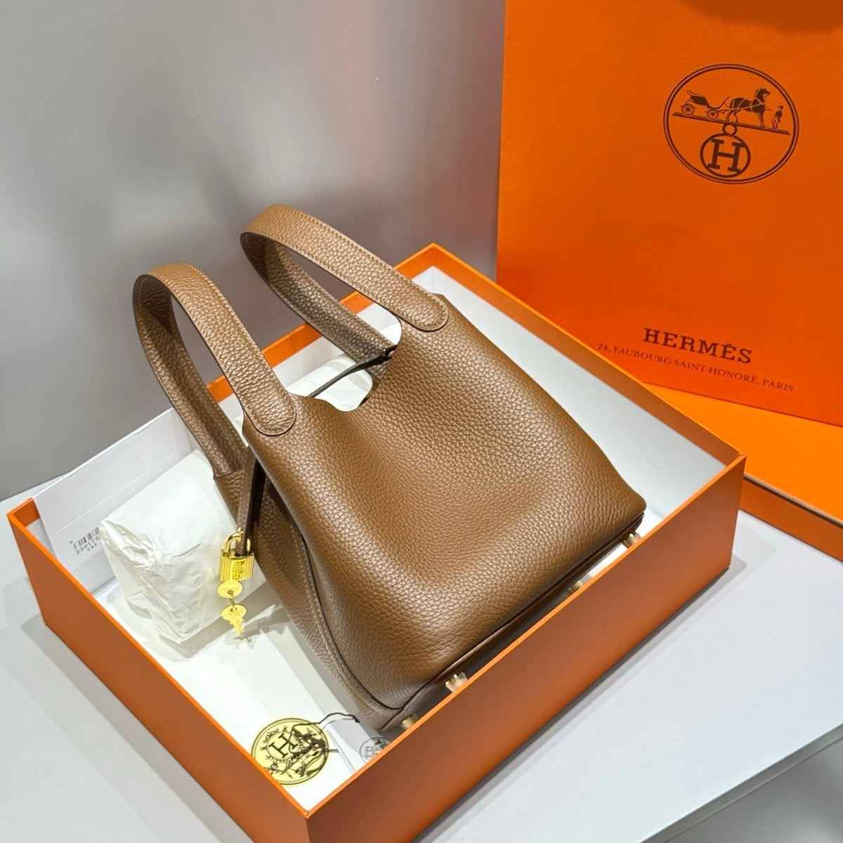 Hermes 25S Picotin Lock 18 in Burnt Caramel Calfskin Gold Hardware Bag