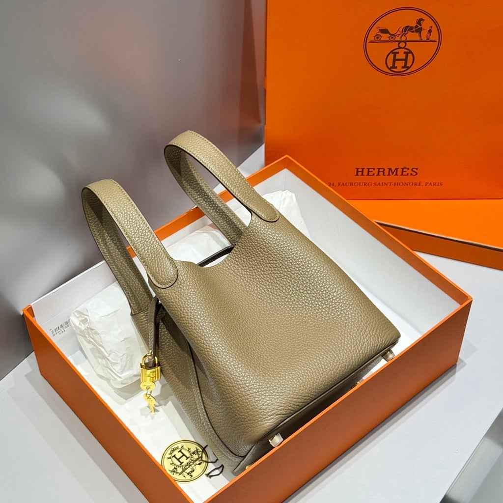 Hermes 25S Picotin Lock 18 in Olive Gold Calfskin Gold Hardware Bag