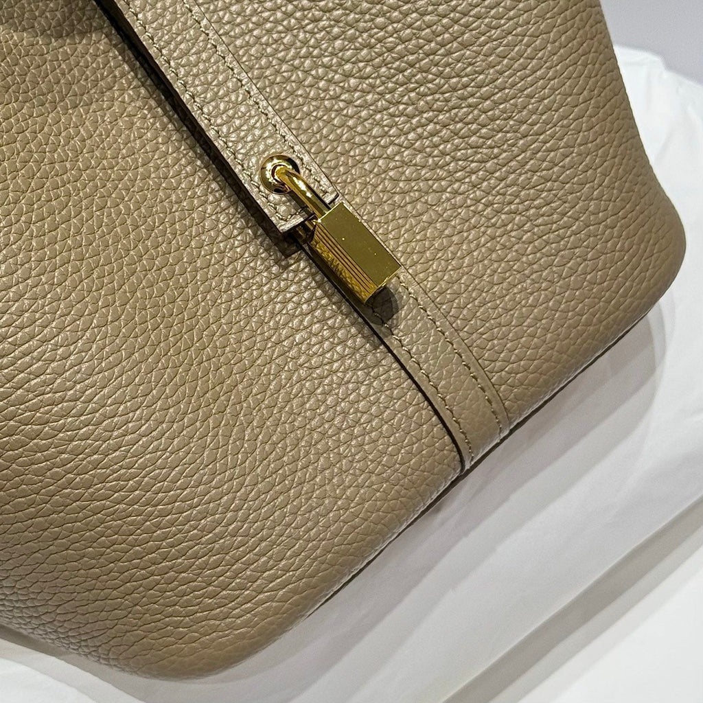 Hermes 25S Picotin Lock 22 in Tan Brown Calfskin Gold Hardware Bag