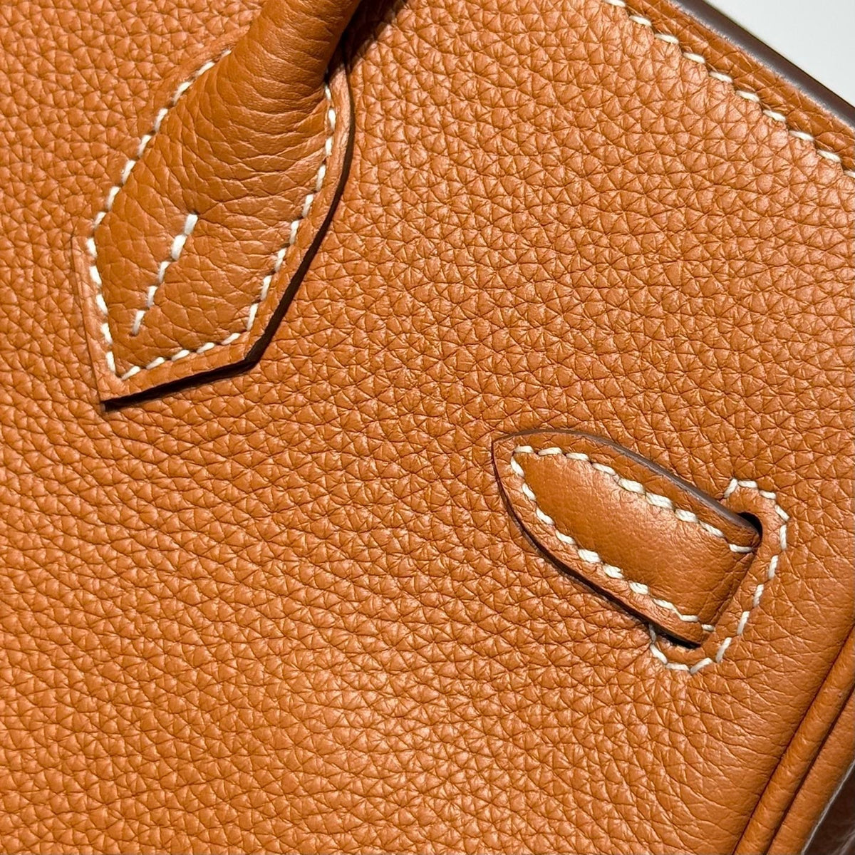 Hermes 25S Medium Birkin 25 in Burnt Orange Calfskin Gold Hardware Bag