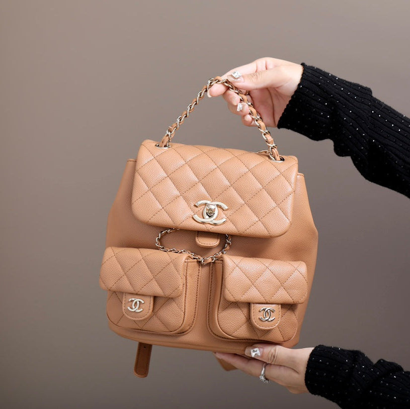 Chanel 25S Backpack 21 cm in Light Brown Lambskin