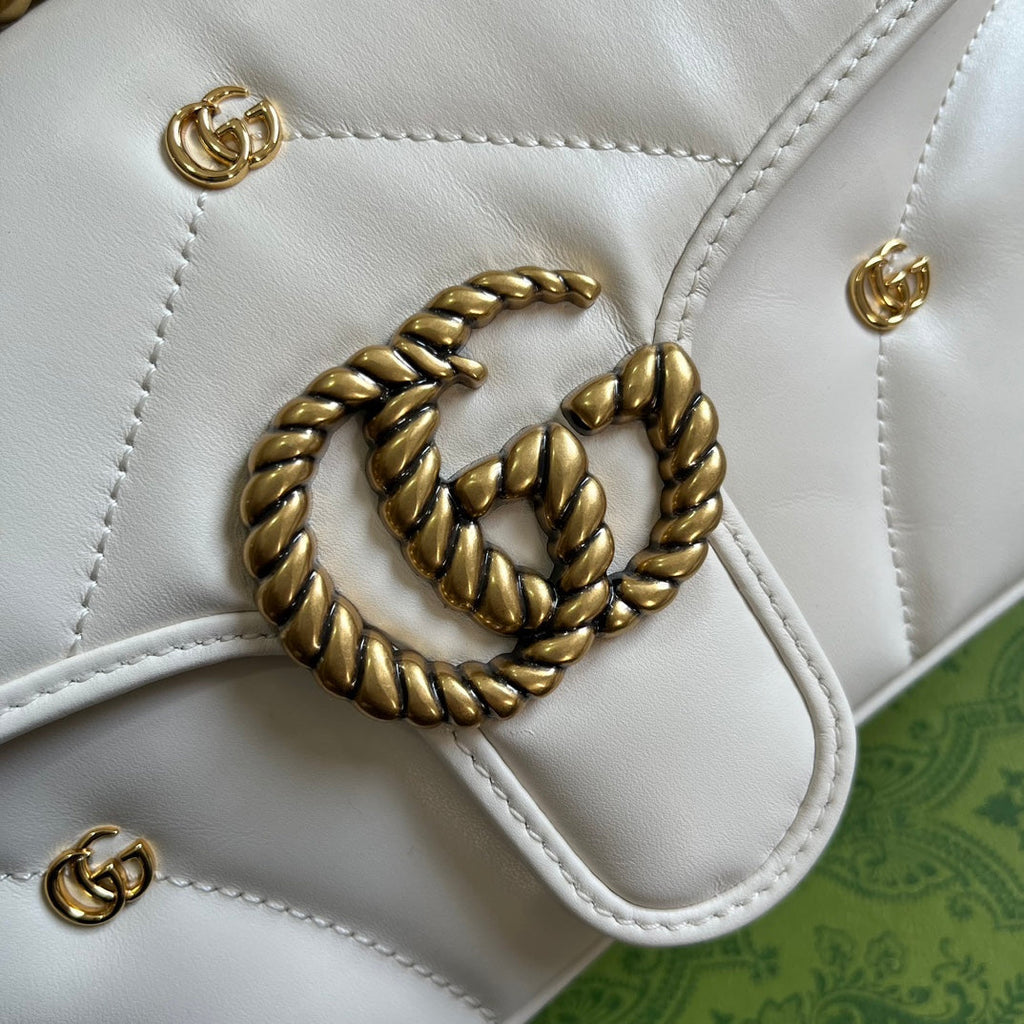 Gucci Marmont Medium 26 Bag in White Lambskin