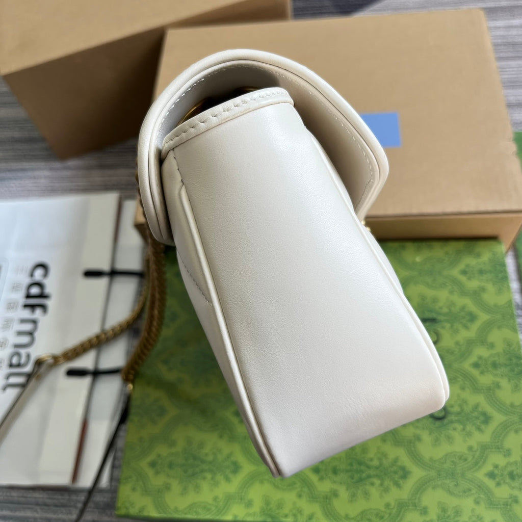 Gucci Marmont Medium 26 Bag in White Lambskin
