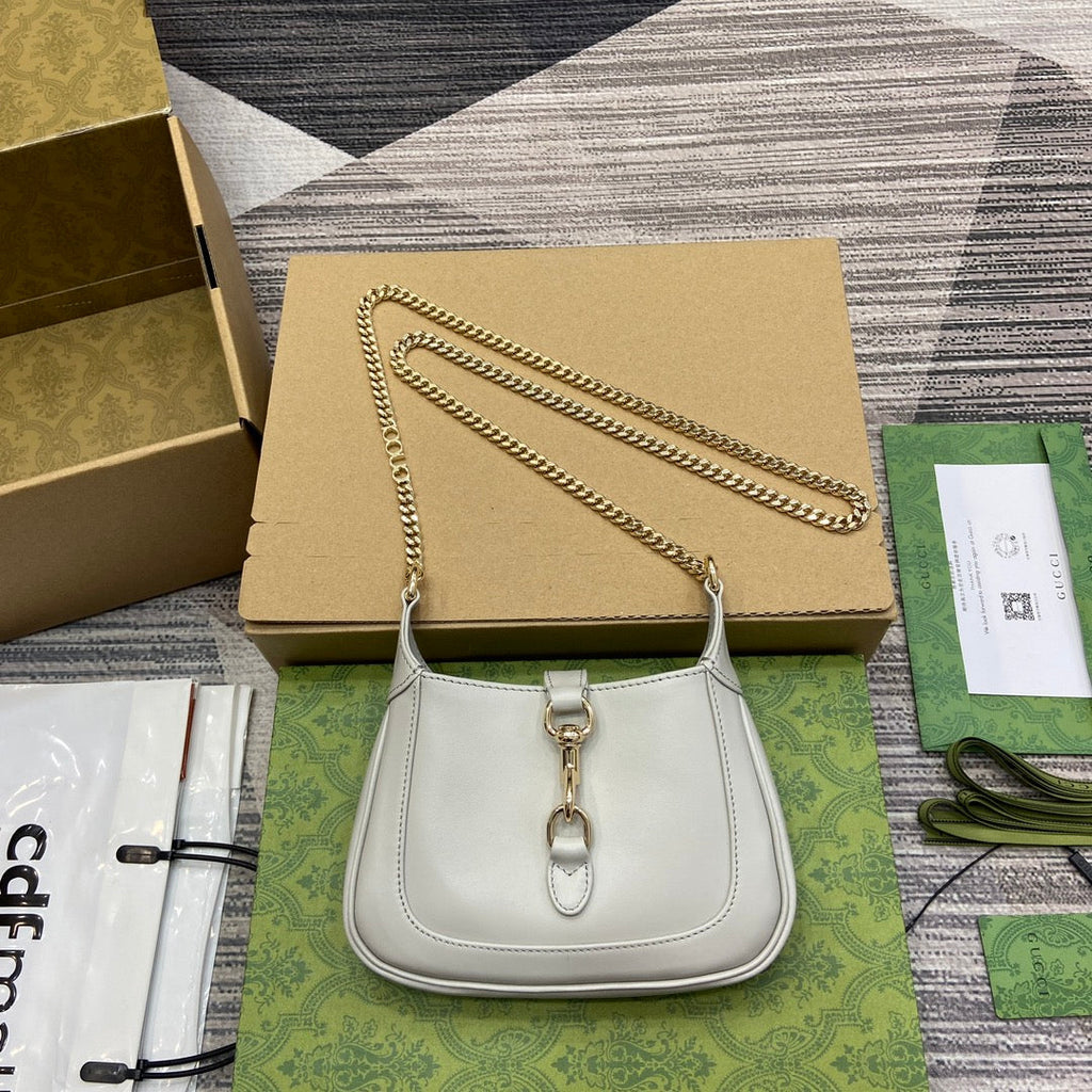 Gucci Jackie Notte Mini Bag 19 in White Calfskin Gold Hardware