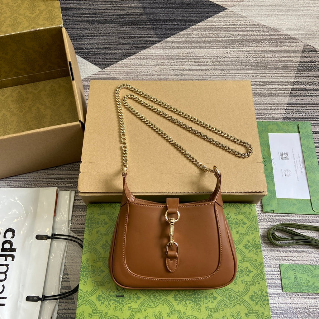 Gucci Jackie Notte Mini Bag 19 in Tawny Brown Calfskin Gold Hardware