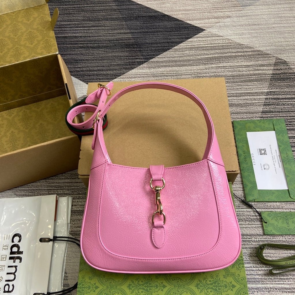 Gucci Jackie Small Shoulder Bag 27 in Pink Cracked Lacquer Calfskin Gold Hardware