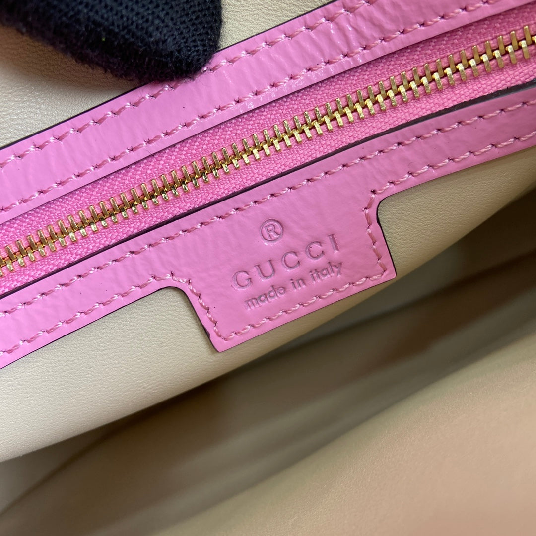 Gucci Jackie Small Shoulder Bag 27 in Pink Cracked Lacquer Calfskin Gold Hardware