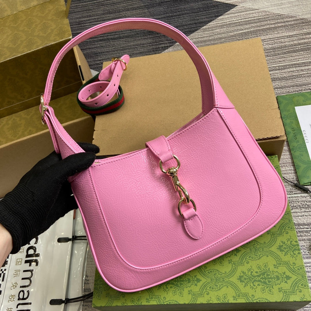 Gucci Jackie Small Shoulder Bag 27 in Pink Cracked Lacquer Calfskin Gold Hardware