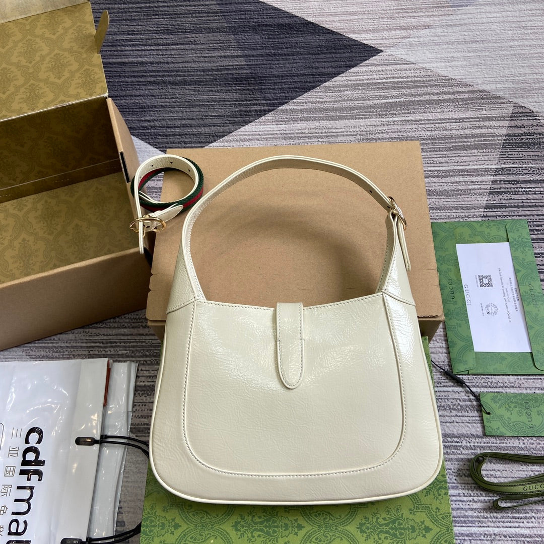 Gucci Jackie Small Shoulder Bag 27 in White Cracked Lacquer Calfskin Gold Hardware