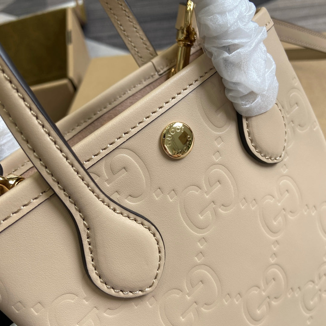 Gucci 20 Super Mini Bag with Strap in Beige Calfskin