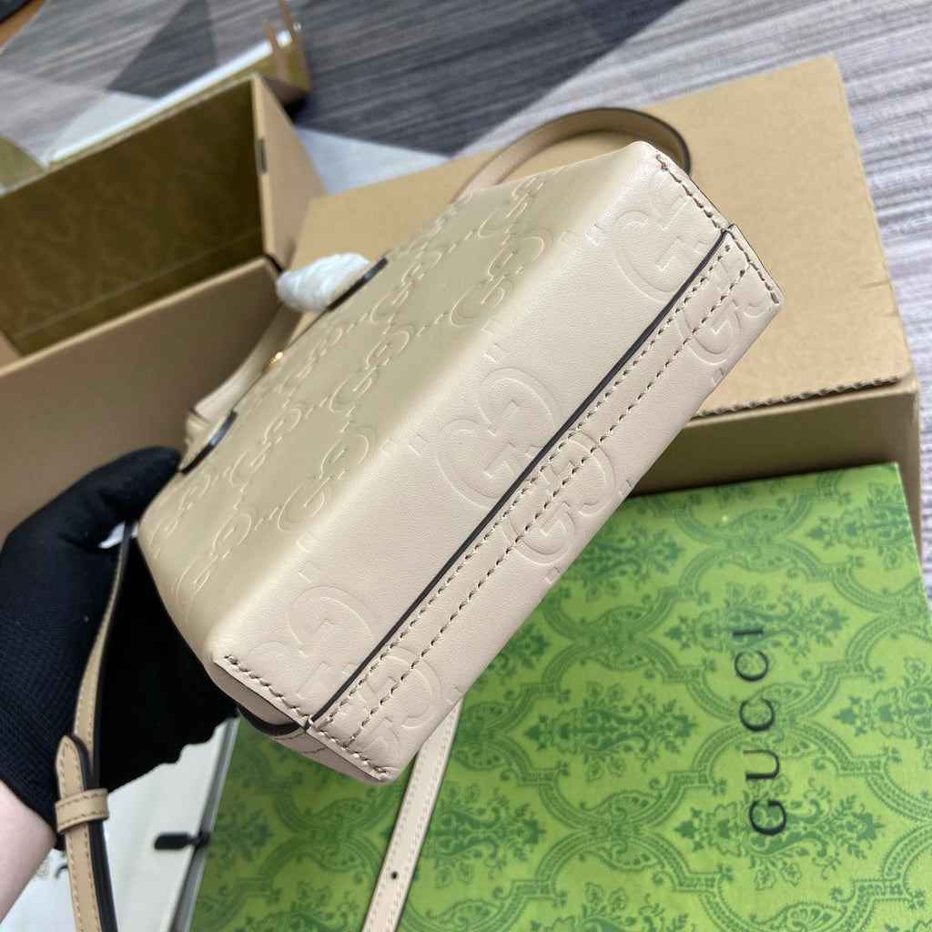 Gucci 20 Super Mini Bag with Strap in Beige Calfskin