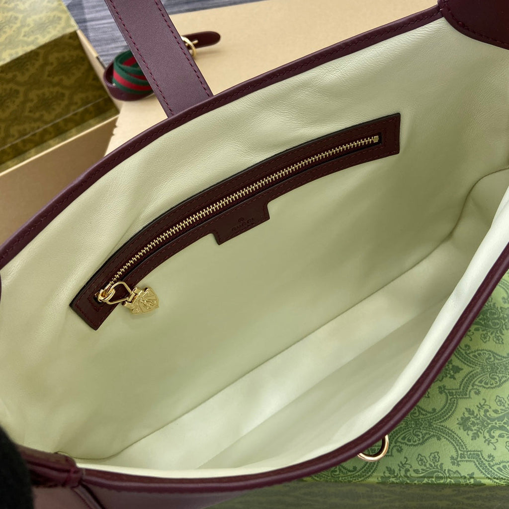 Gucci Jackie Medium Shoulder Bag 35 in Wine Red Calfskin Gold Hardware