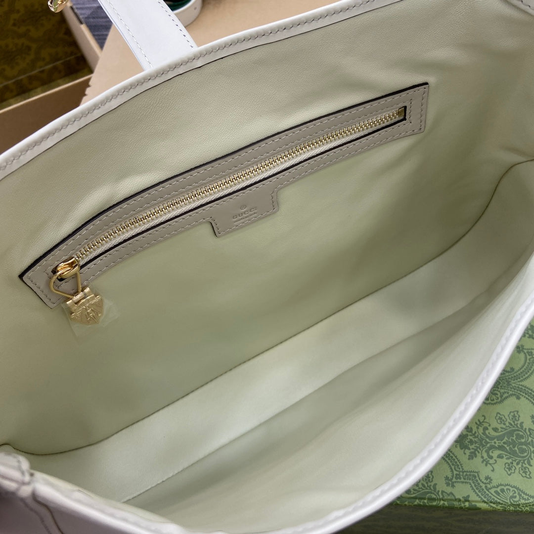 Gucci Jackie Medium Shoulder Bag 35 in White Calfskin Gold Hardware