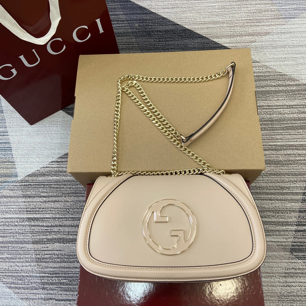 Gucci Blondie Small Shoulder Bag 26 in Beige Calfskin Gold Hardware
