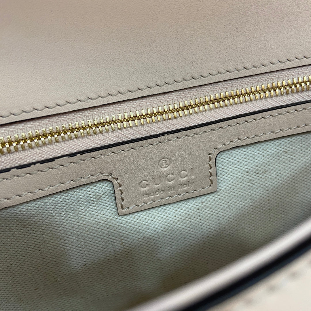Gucci Blondie Small Shoulder Bag 26 in Beige Calfskin Gold Hardware