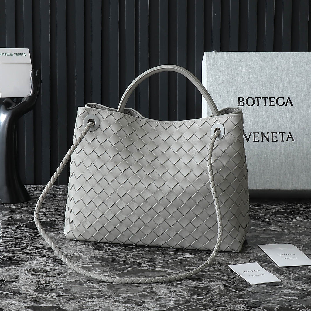 Bottega Veneta Medium Andiamo 32cm Grey Lambskin Bag