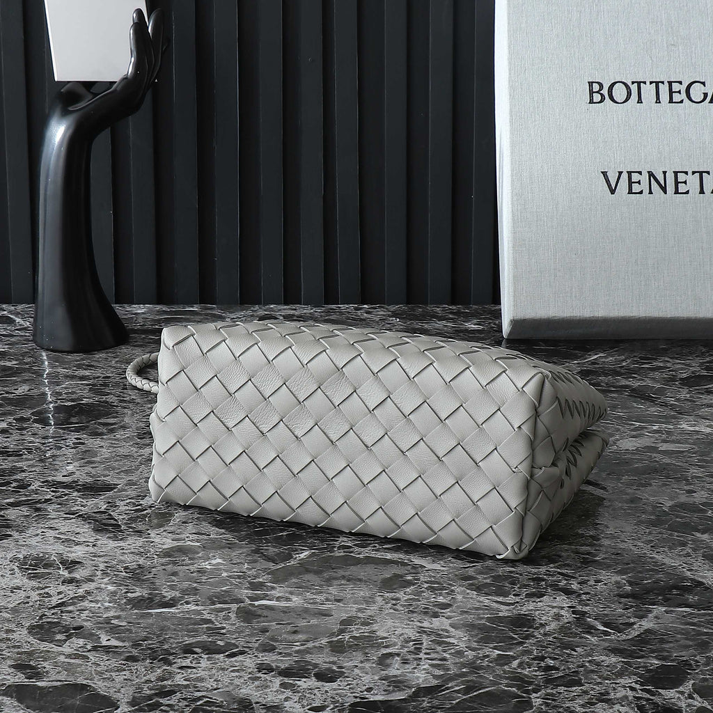 Bottega Veneta Small Andiamo 25cm Grey Lambskin Bag
