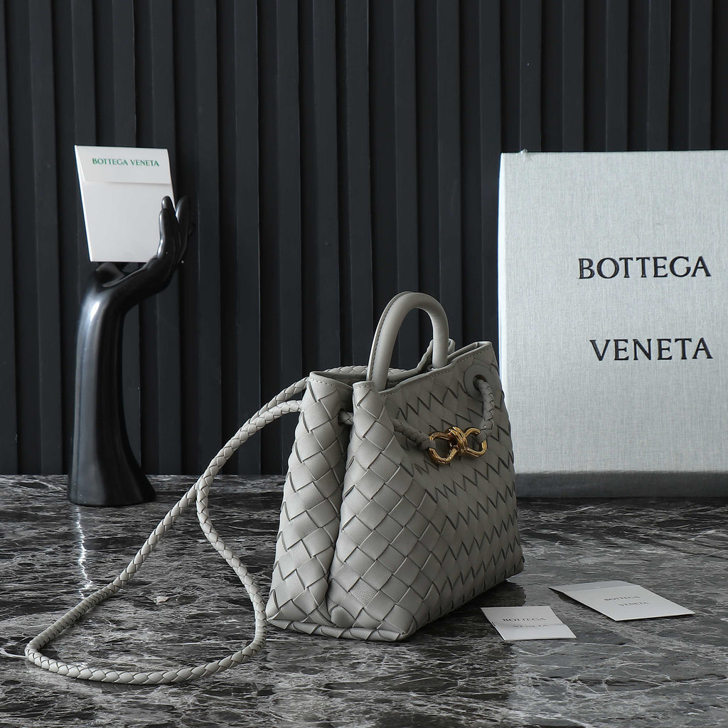 Bottega Veneta Small Andiamo 25cm Grey Lambskin Bag