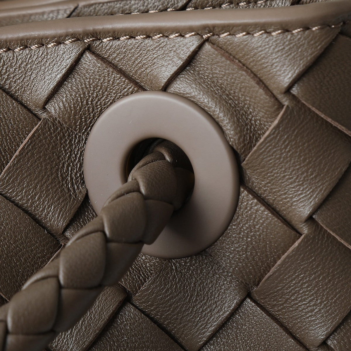 Bottega Veneta 25S Large Andiamo 42 in Dark Brown Calfskin Gold Hardware Bag