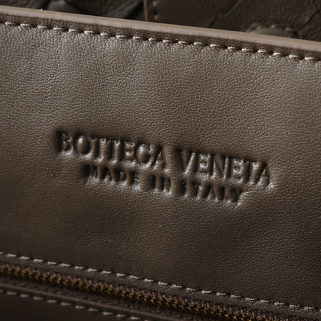 Bottega Veneta 25S Large Andiamo 42 in Dark Brown Calfskin Gold Hardware Bag
