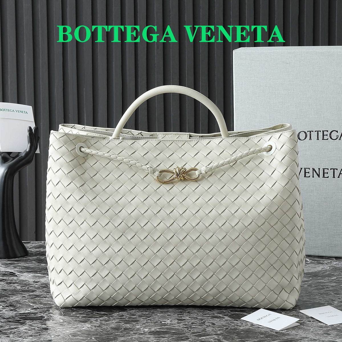 Bottega Veneta 25S Large Andiamo 42 in Ivory Calfskin Gold Hardware Bag