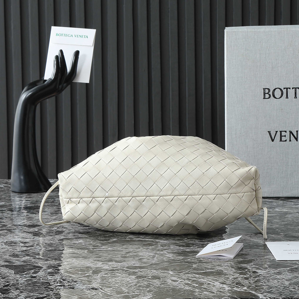 Bottega Veneta 25S Dustbag Notte 33 in Ivory Calfskin Gold Hardware Bag