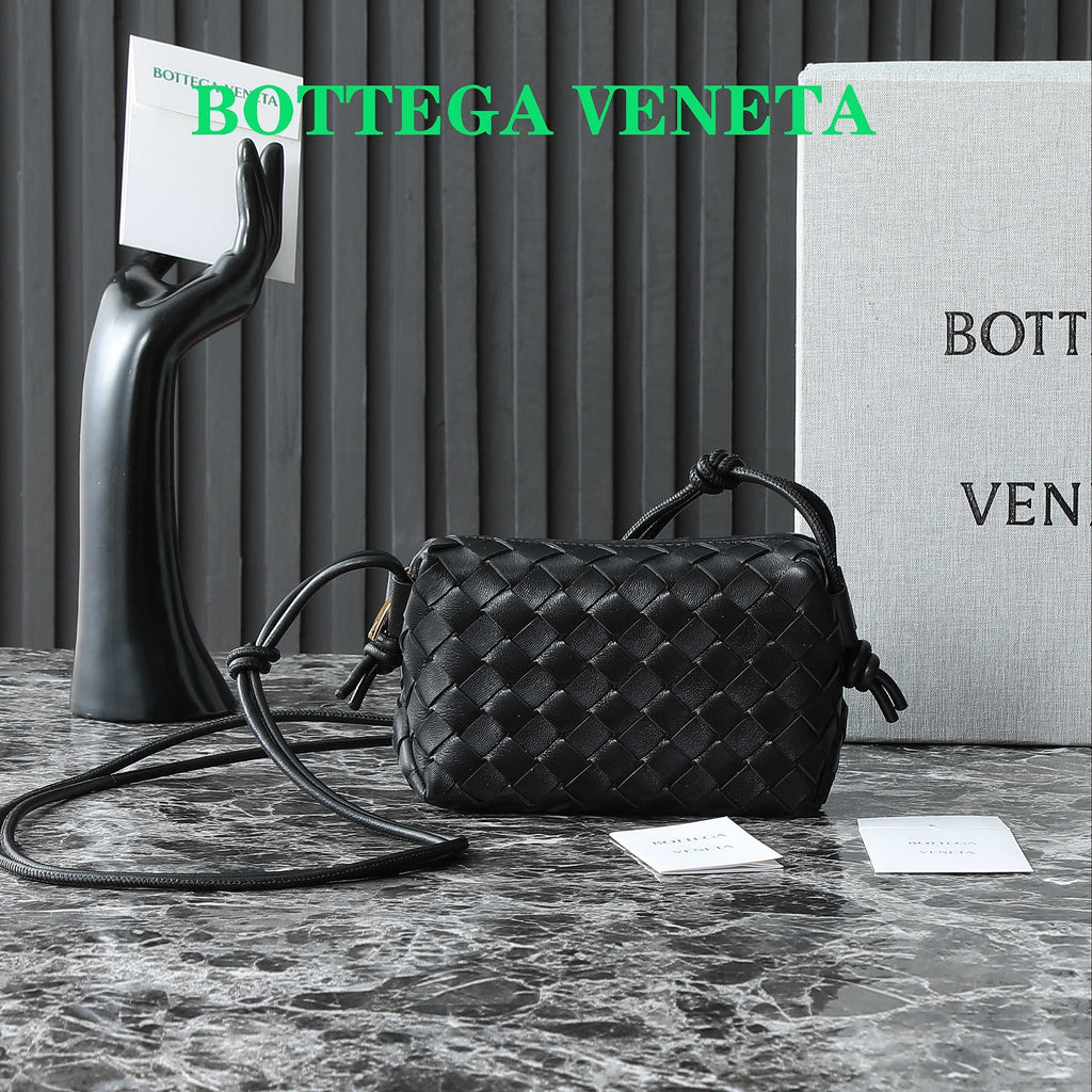 Bottega Veneta Bv Mini Loop 17cm Black Calfskin Bag