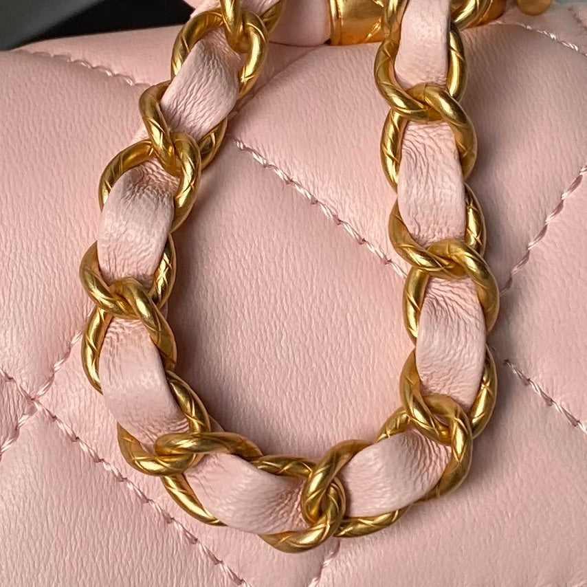 Chanel 25S Flap Bag 18 cm in Light Pink Lambskin with Top Handle