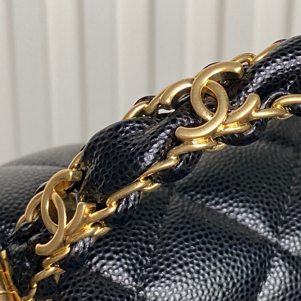 Chanel 25S Flap Bag 22 cm in Black Caviar with Gold Hardware