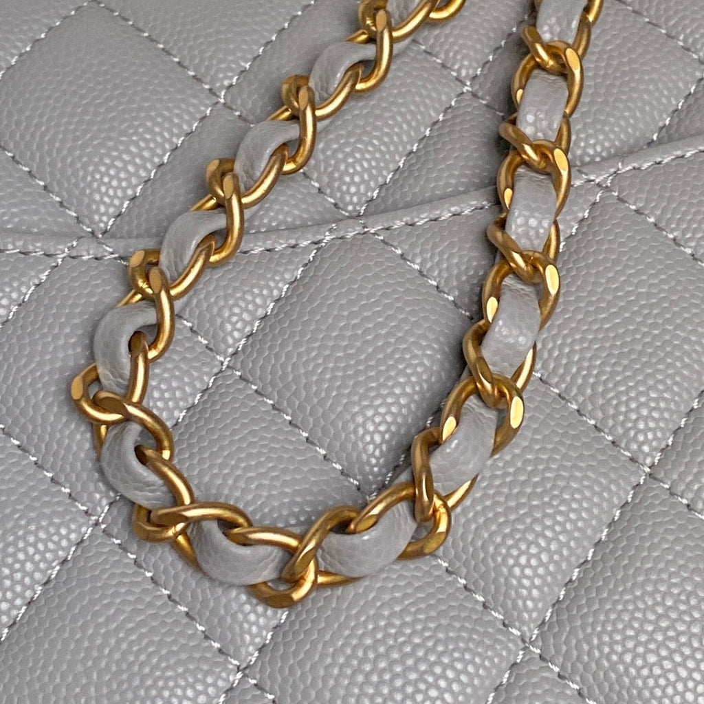 Chanel 25S Flap Bag 22 cm in Grey Caviar with Gold Hardware