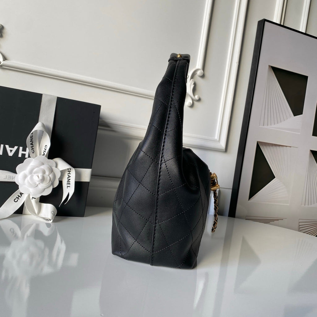 Chanel 25S Hobo Bag 32 in Black Lambskin