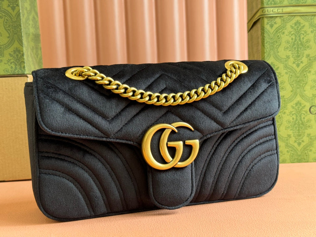 Gucci 26S Marmont Matelasse 26 in Black Velvet Bag
